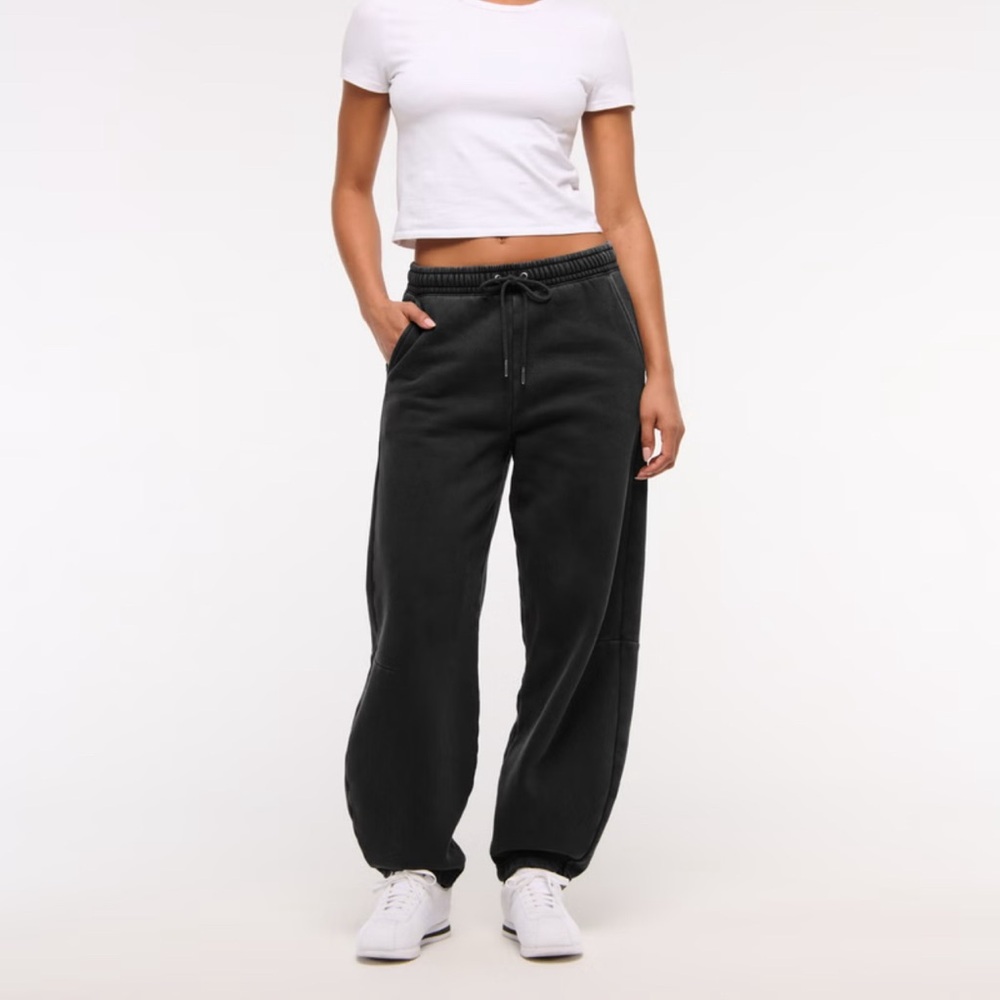 Sz Small Abercrombie Barrel Sunday Sweats NWT